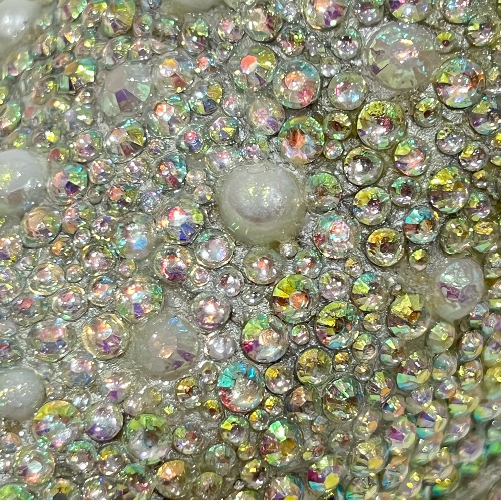 Silver Cowboy Boots Embellished in Iridescent Rhinestones & Pearls Size 8 - Picture 10 of 16